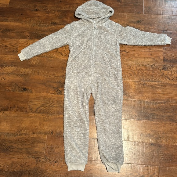 Cat & jack gray soft fluffy pajama size L 10/12 - Picture 3 of 7